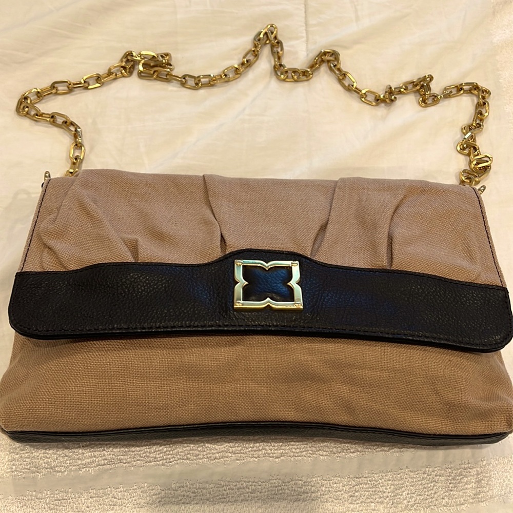 Crossed body purse or clutch. BCBG MAXAZRIA.